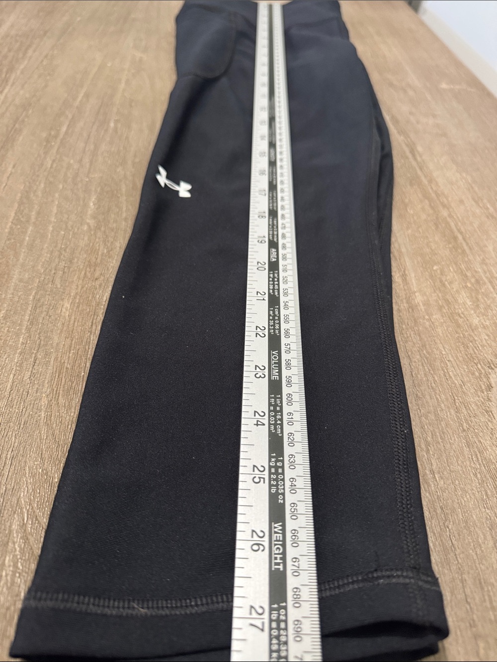 Under Armour Black Capri Leggings with Side Pocket | Great Condition - Picture 5 of 5